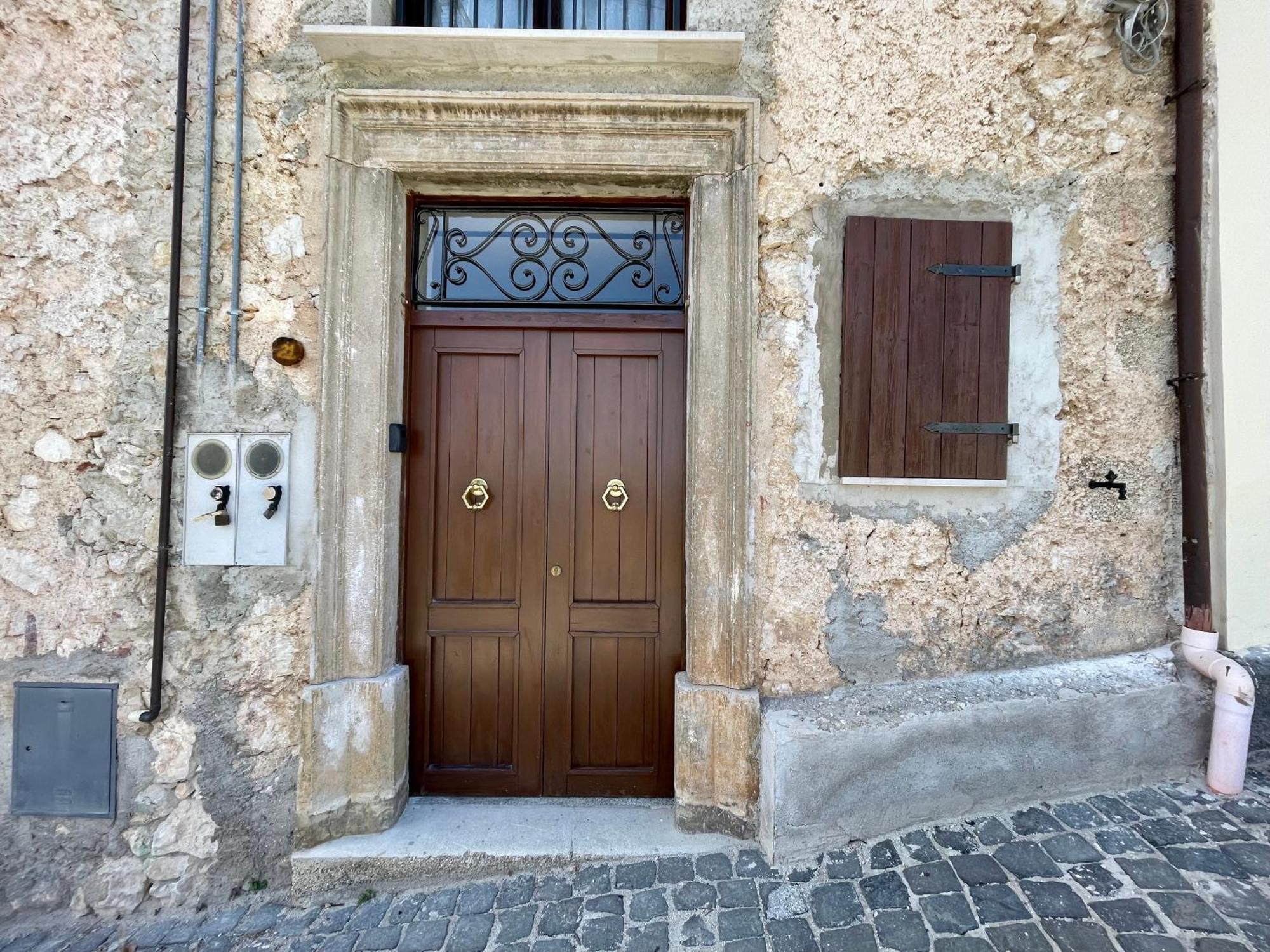 Dimora - L Antico Fienile Del Castello Apartamento